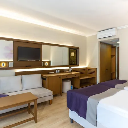 Hotel Club Feliciavillage 5*