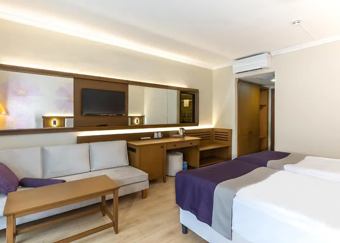 Hotel Club Feliciavillage 5*